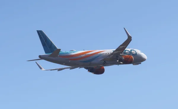 FL6502 · YPKA to YPPH